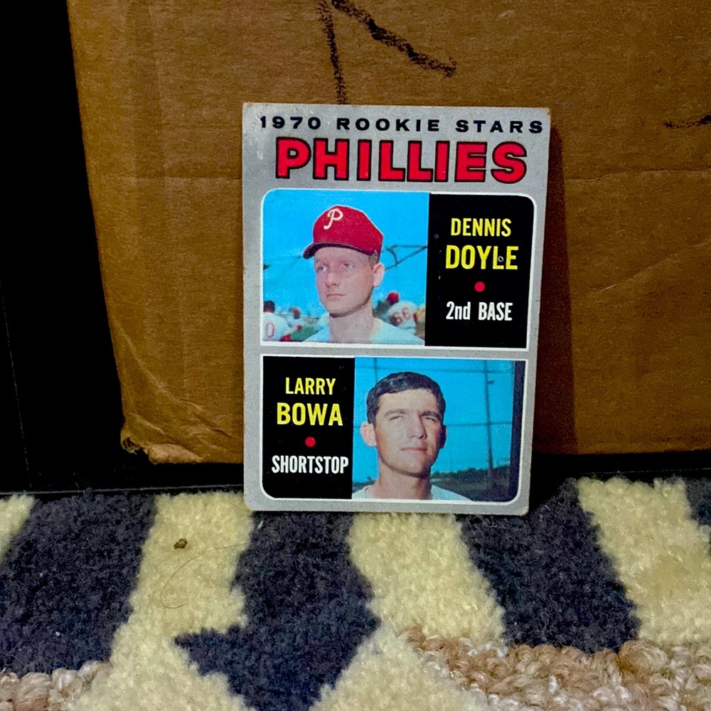 1970 rookie stars baseball card (Dennis Doyle) (Larry Bowa
